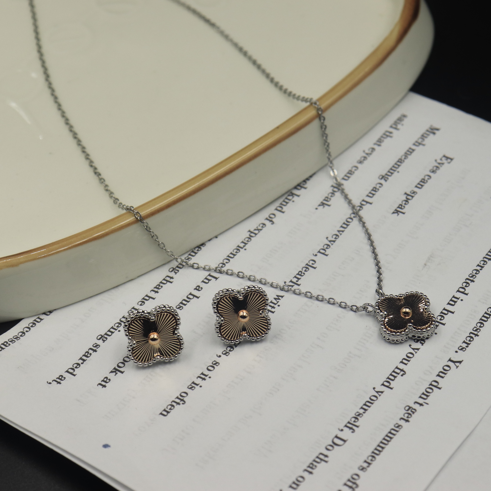 吊坠925银合成锆石 链子925银 N17702 金银拼色车花四叶草链项链1