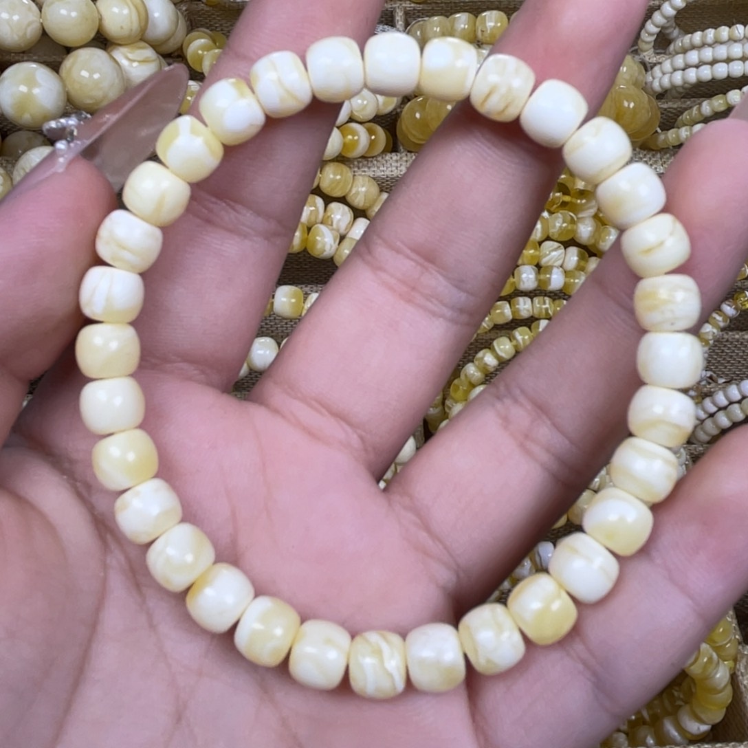 手绳琥珀未镶嵌6.8m