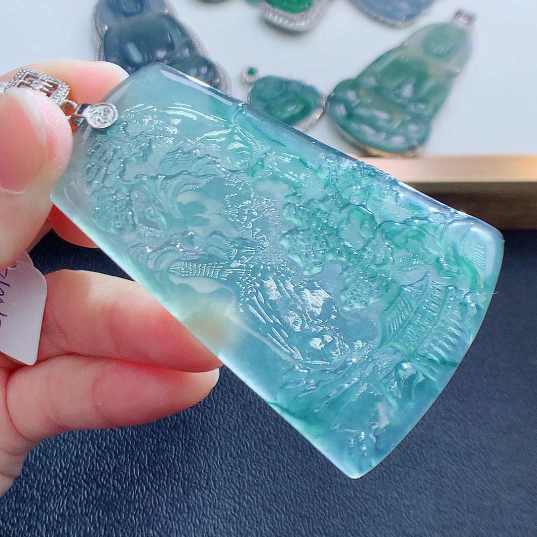 翡翠颈饰未镶嵌翡翠