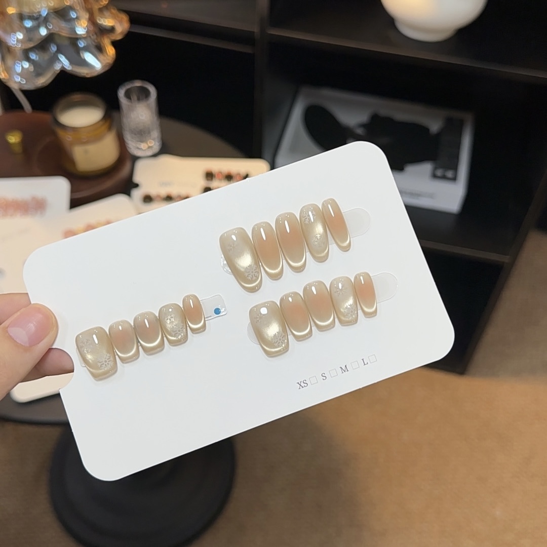 【暖杏雪迹】秋冬款腮红冰透显白纯手工猫眼美甲穿戴甲片中长款 