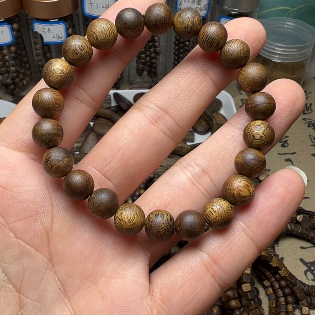 沉香碎屑沉香奇楠沉香卡9单圈