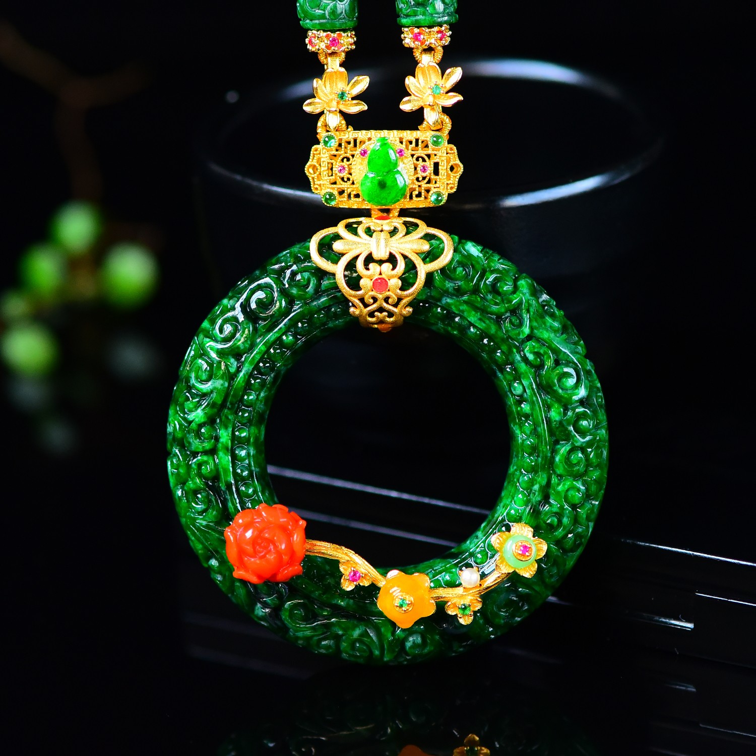 天然A货翡翠满辣色设计款平安环毛衣链