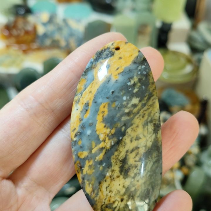 岫玉未镶嵌挂坠款式