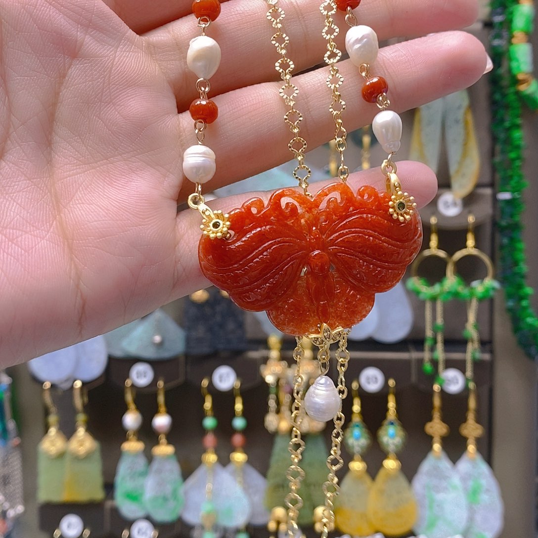 未镶嵌翡翠耳饰翡翠