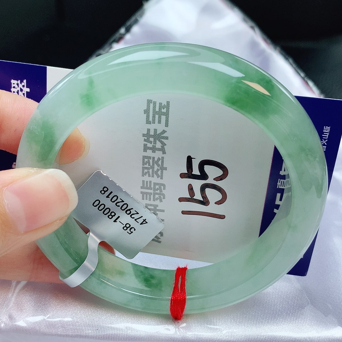 翡翠手镯未镶嵌缅甸天然A货翡翠手镯