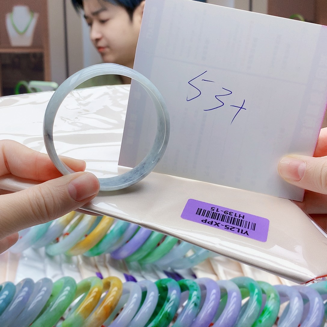 未镶嵌手镯翡翠hhj