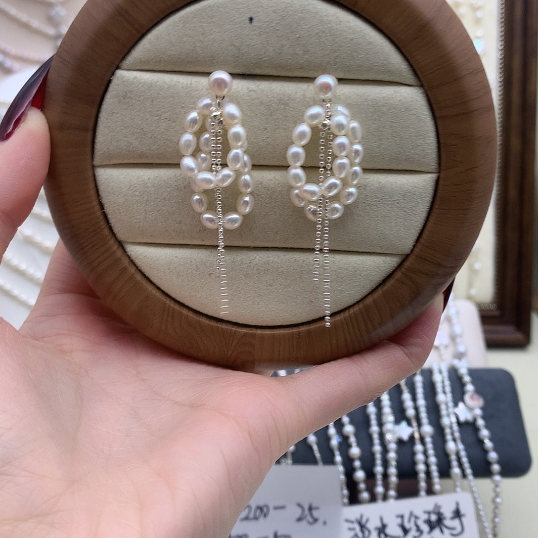 耳饰淡水珍珠未镶嵌