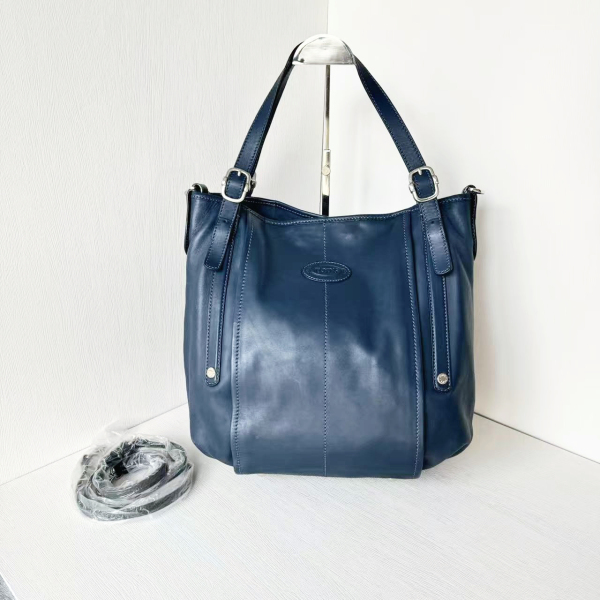 95新/托德斯/市场价18000/包包/250129RN0021