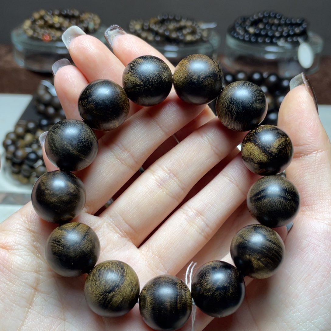 沉香手串从*1越南芽庄白奇楠瘤疤1.8单圈沉水