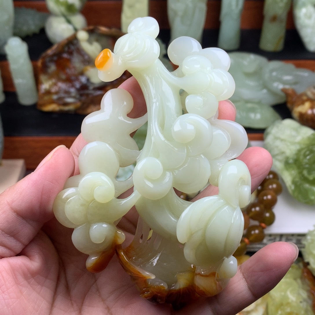 岫玉手把件未镶嵌