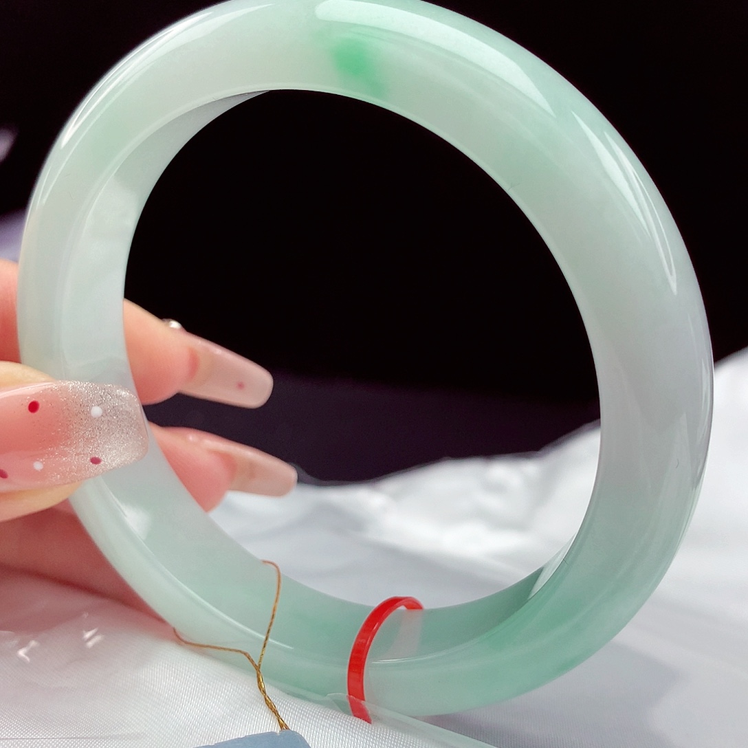 翡翠手镯未镶嵌60圈604