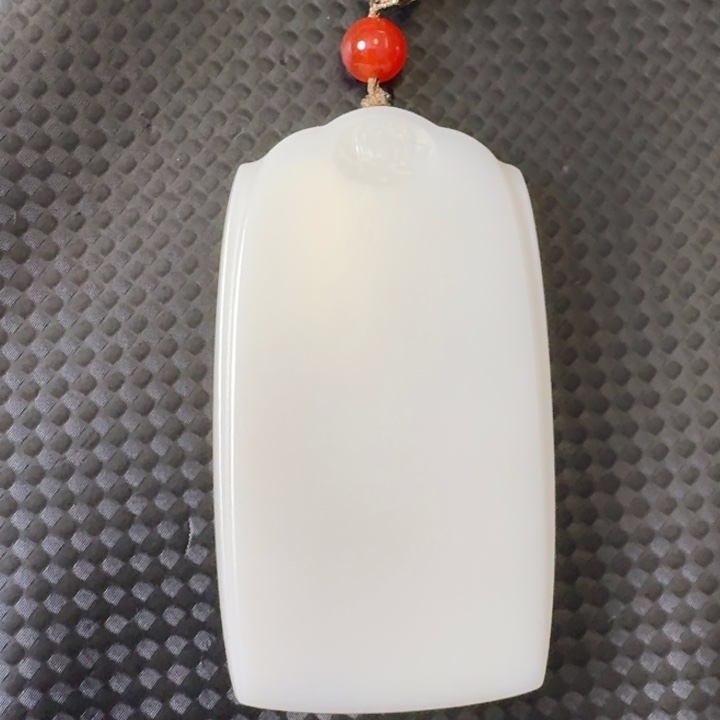 颈饰未镶嵌和田玉米哒无事牌74