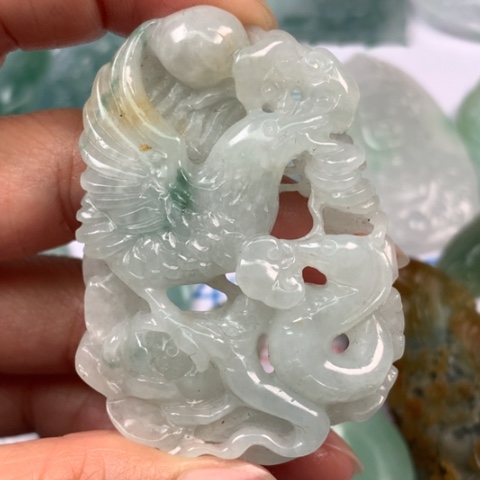 翡翠颈饰未镶嵌翡翠