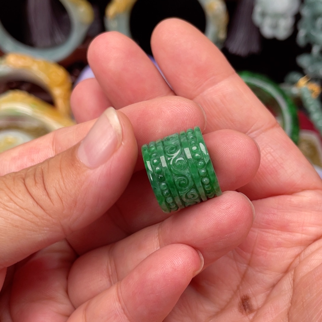 未镶嵌定制翡翠M**L翡翠