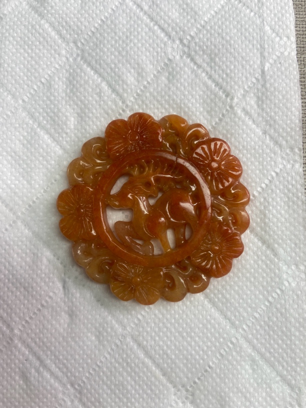 玉如军意翡翠珠宝