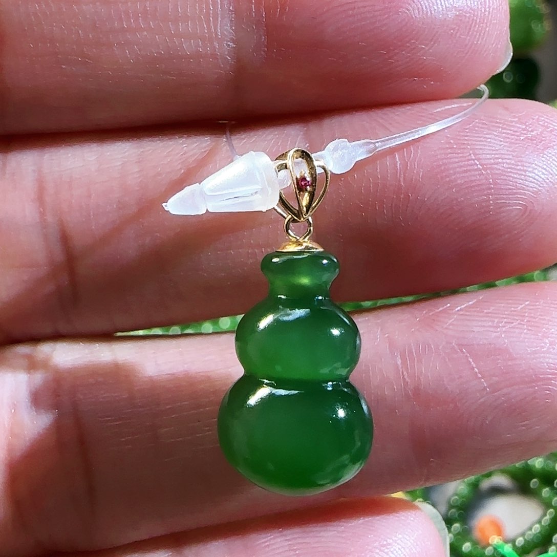 和田玉（碧玉）颈饰18K金镶嵌