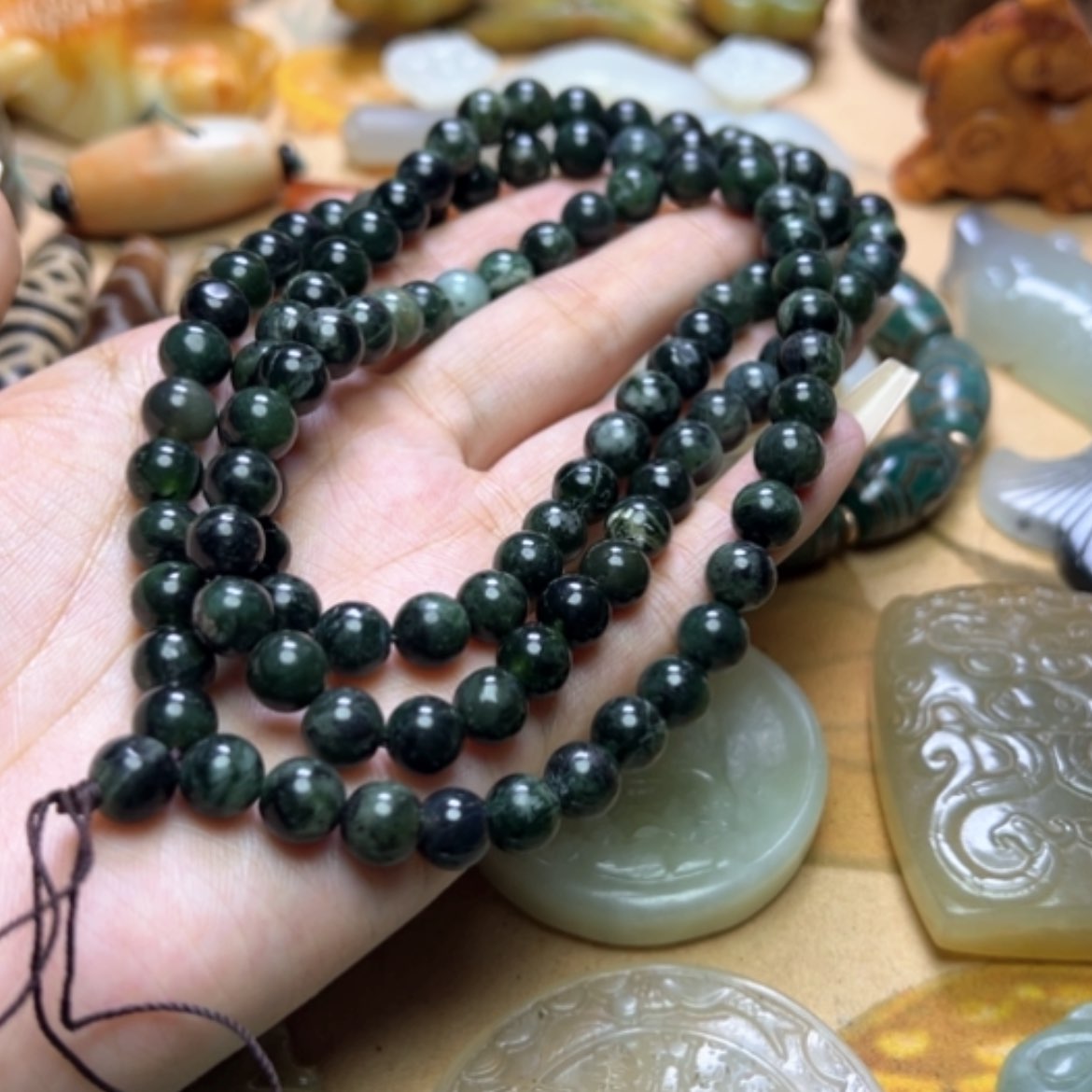 【闪购商品】蛇纹石玉颈饰未镶嵌