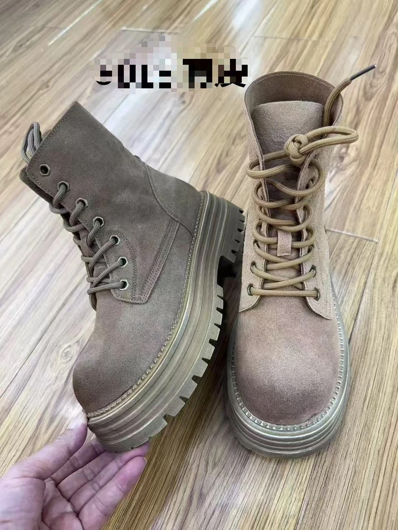 爆款时尚女马丁靴