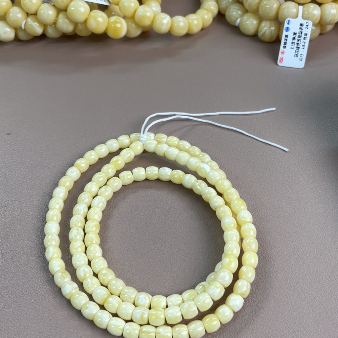 琥珀裸石未镶嵌16600000000