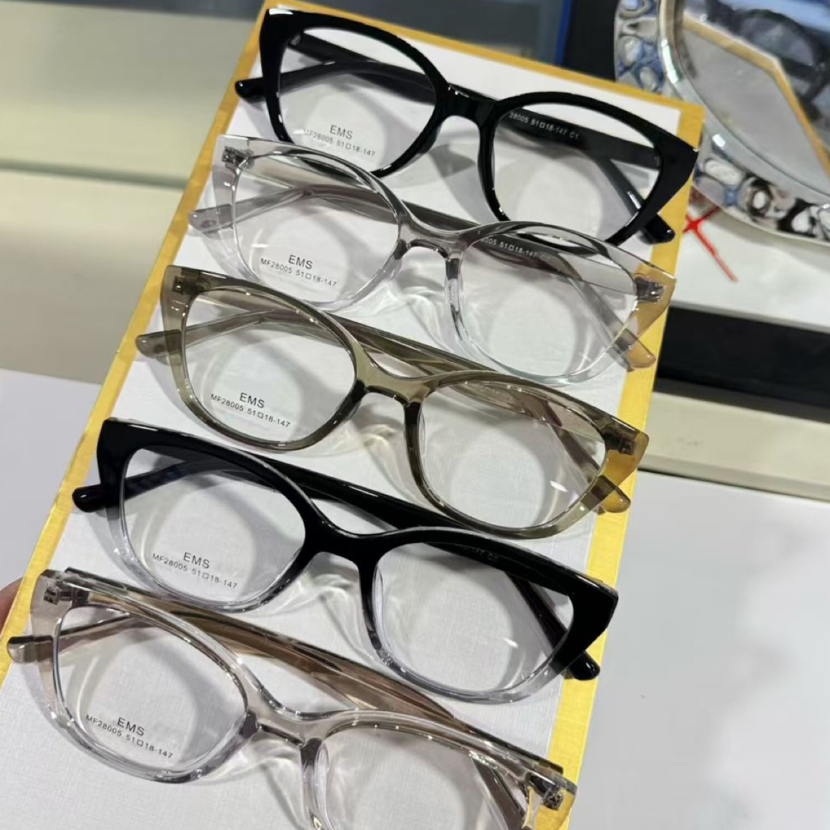 TR猫眼款眼镜镜架