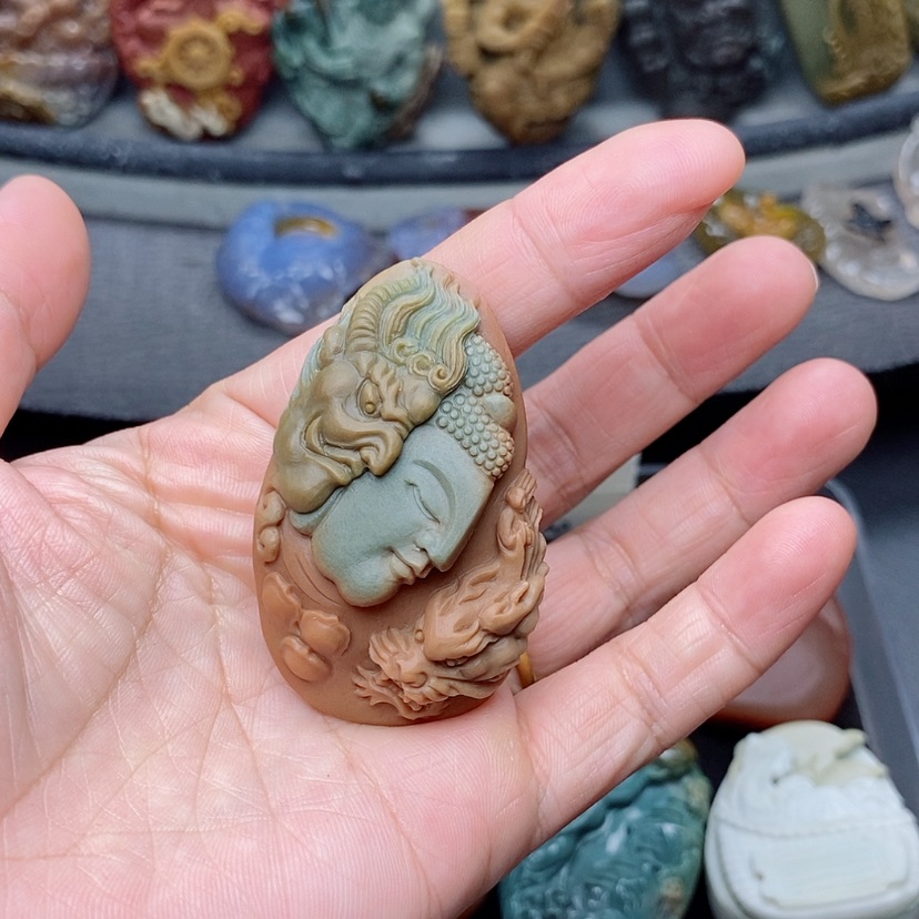 【闪购商品】定制石英质玉吊坠未镶嵌