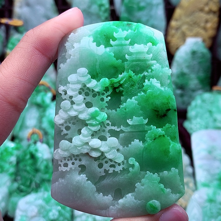 翡翠吊坠(不含链)未镶嵌