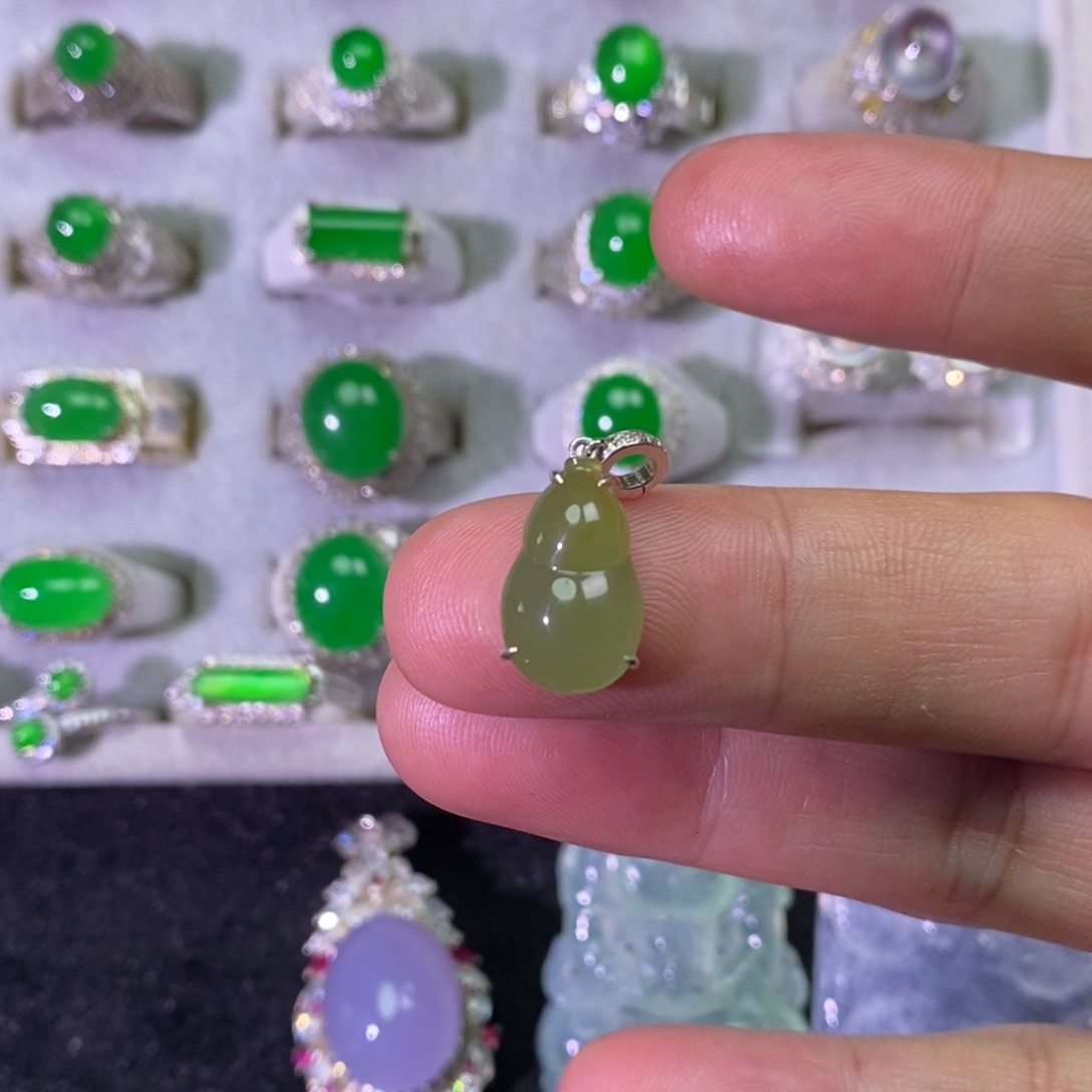 翡翠银S925镶嵌颈饰吊坠