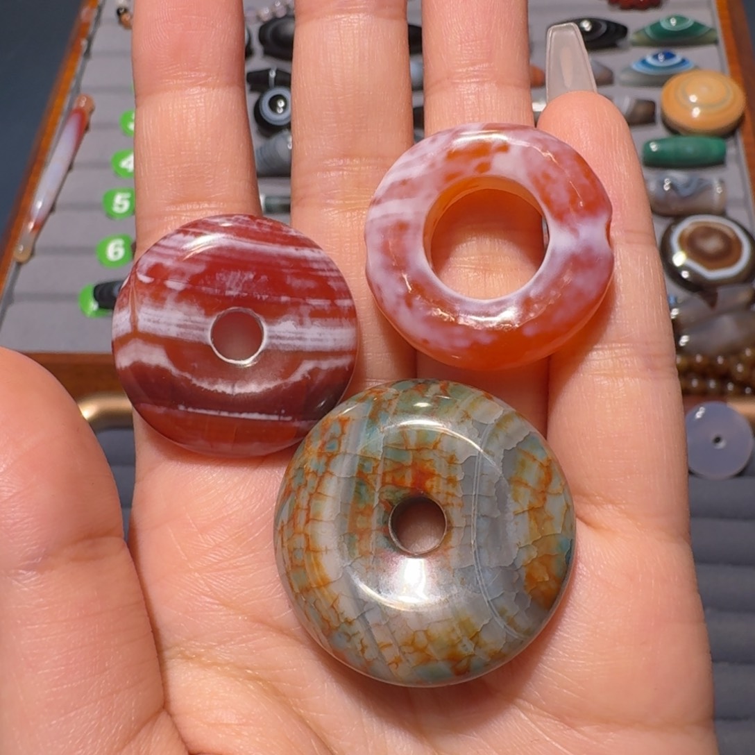 T***y玛瑙/玉髓未镶嵌珠宝半成品