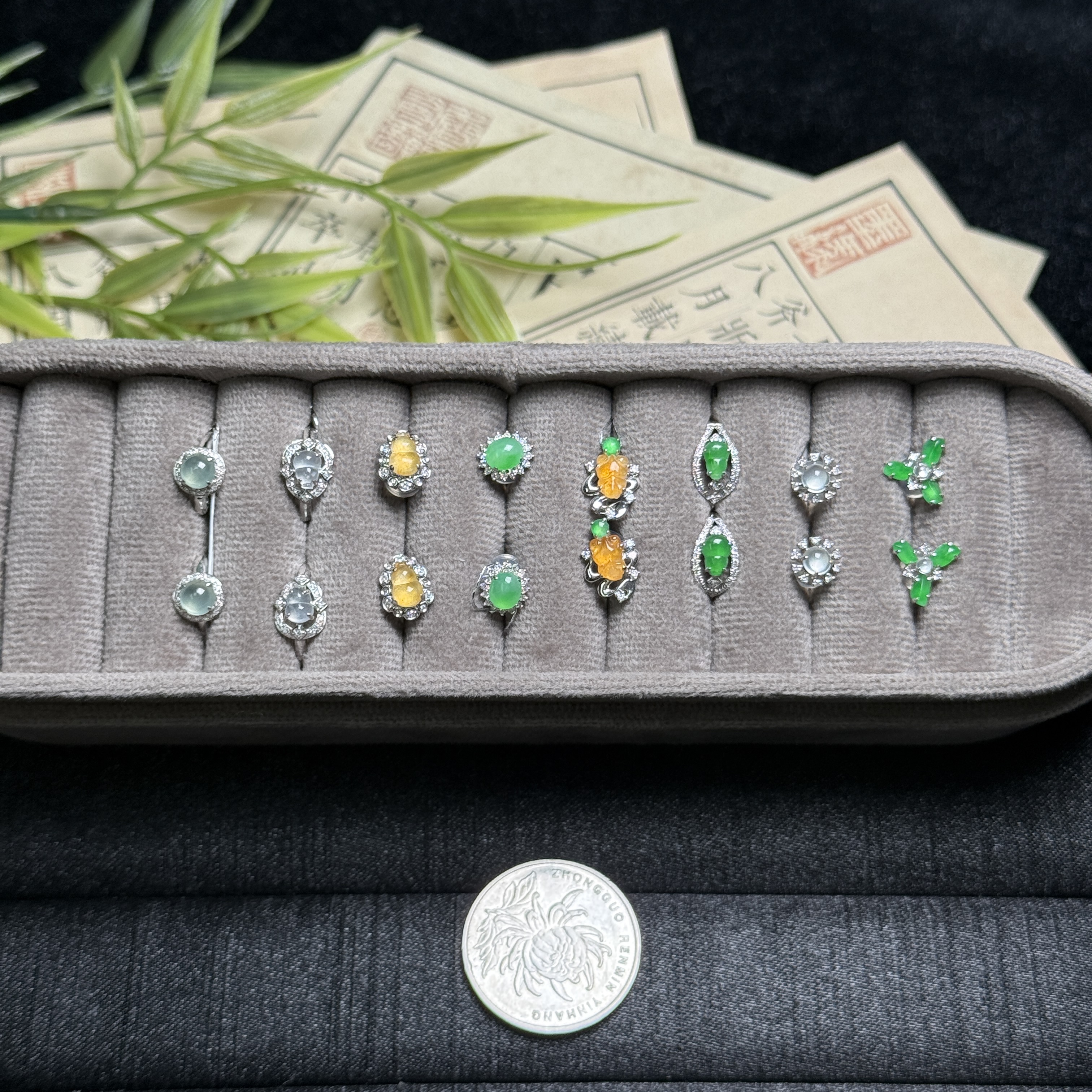 思懿珠宝  18K翡翠耳钉-3980-1-YC-多样性发一
