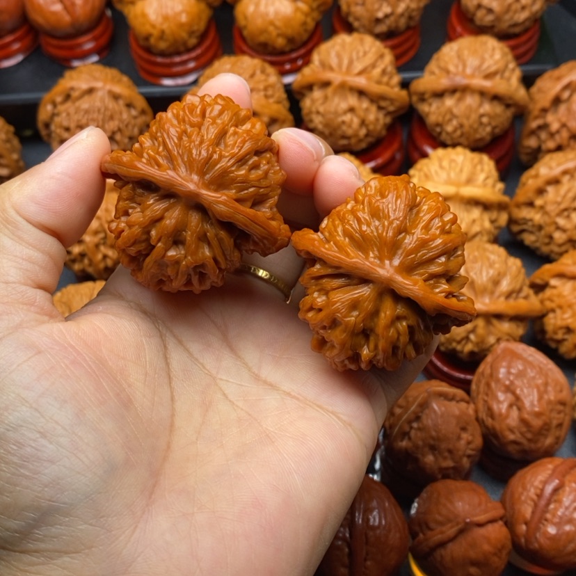 【闪购商品】文玩核桃把件43篓子