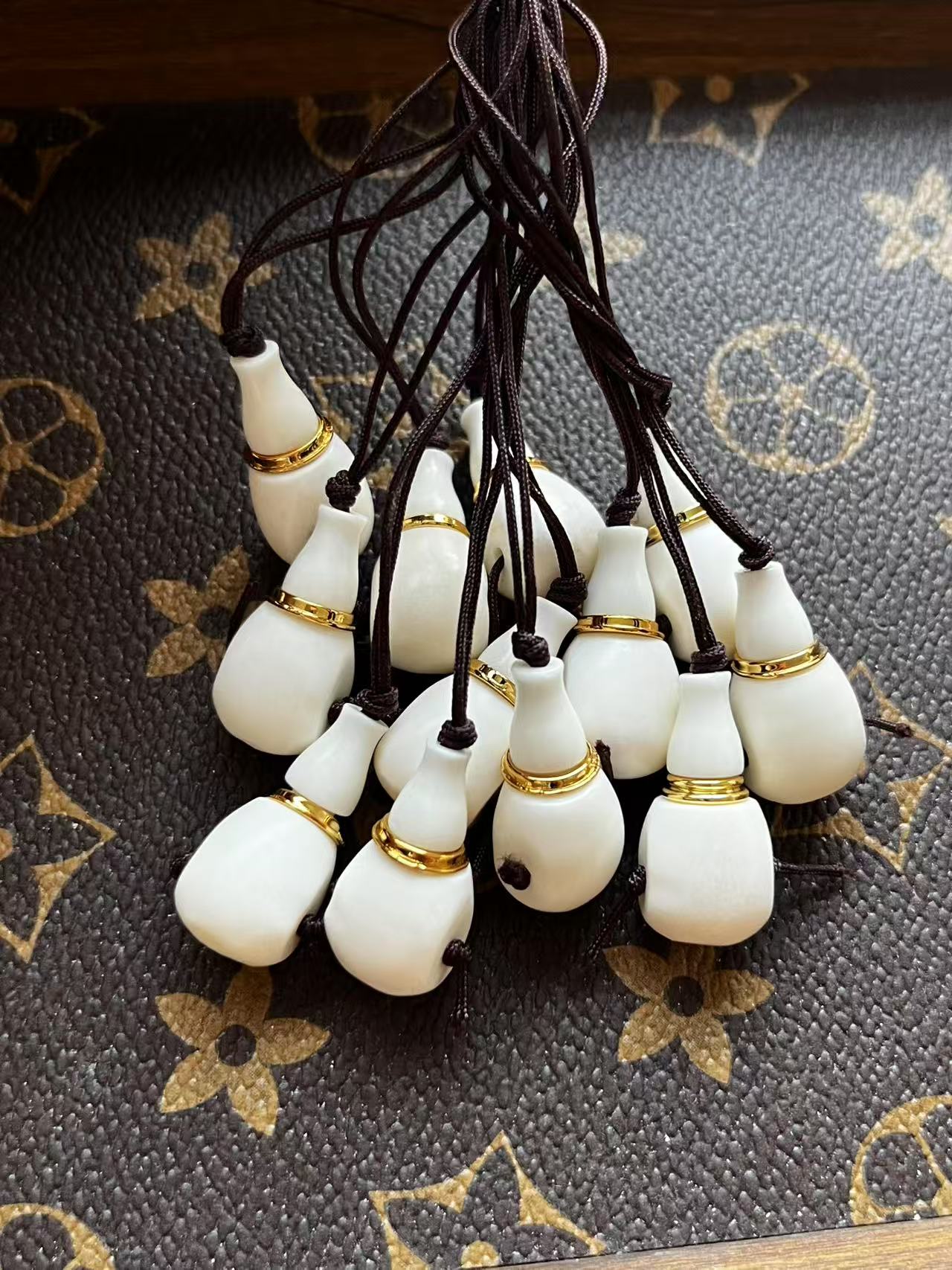 ST0001猛犸独独金腰带分体三通