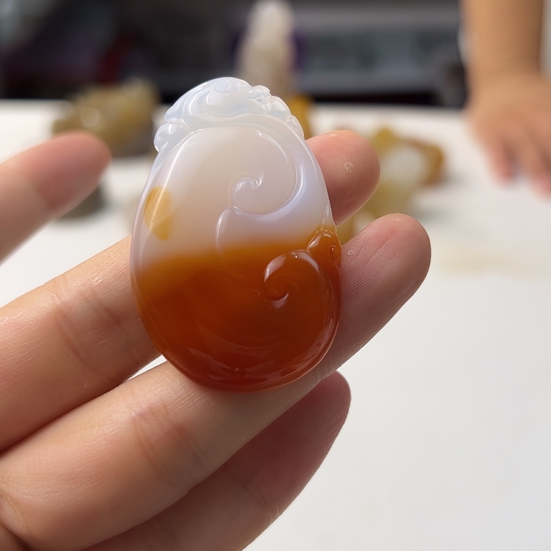 未镶嵌颈饰玛瑙/玉髓