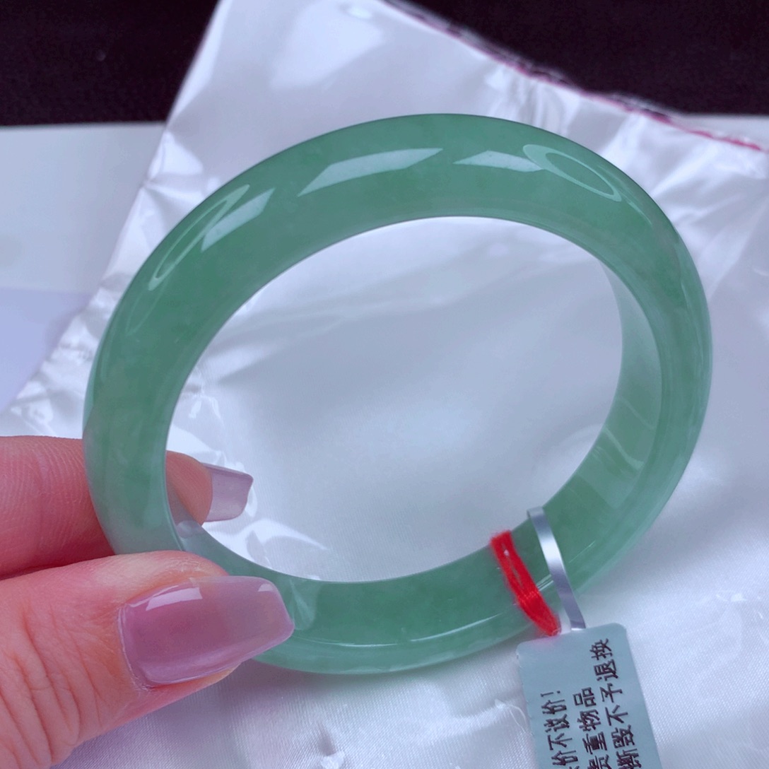 翡翠未镶嵌手镯手镯