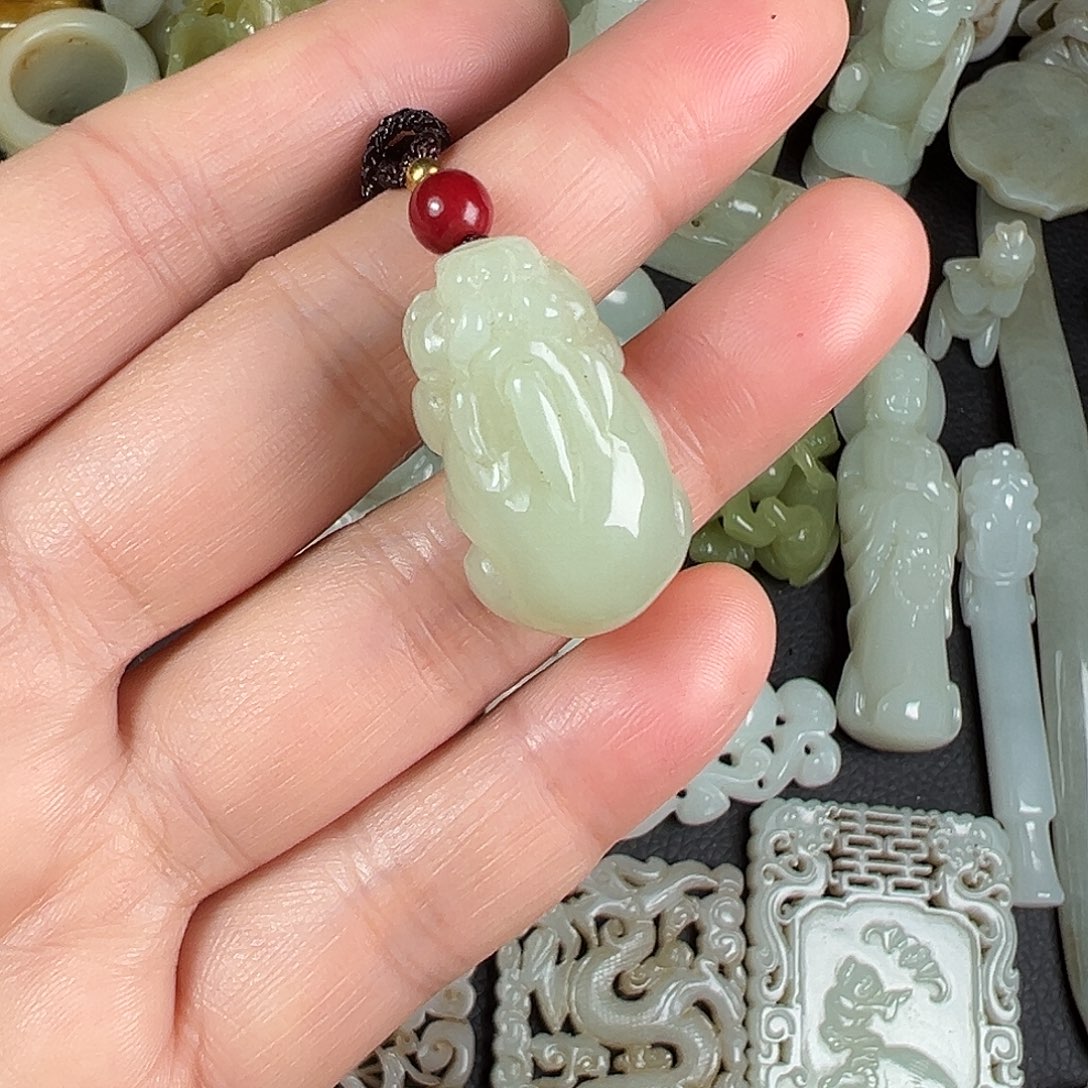 和田玉未镶嵌吊坠(不含链)