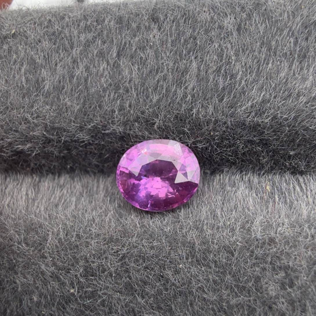 1.61克拉无烧紫色蓝宝石裸石未镶嵌