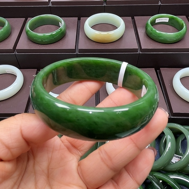 和田玉未镶嵌手镯5960