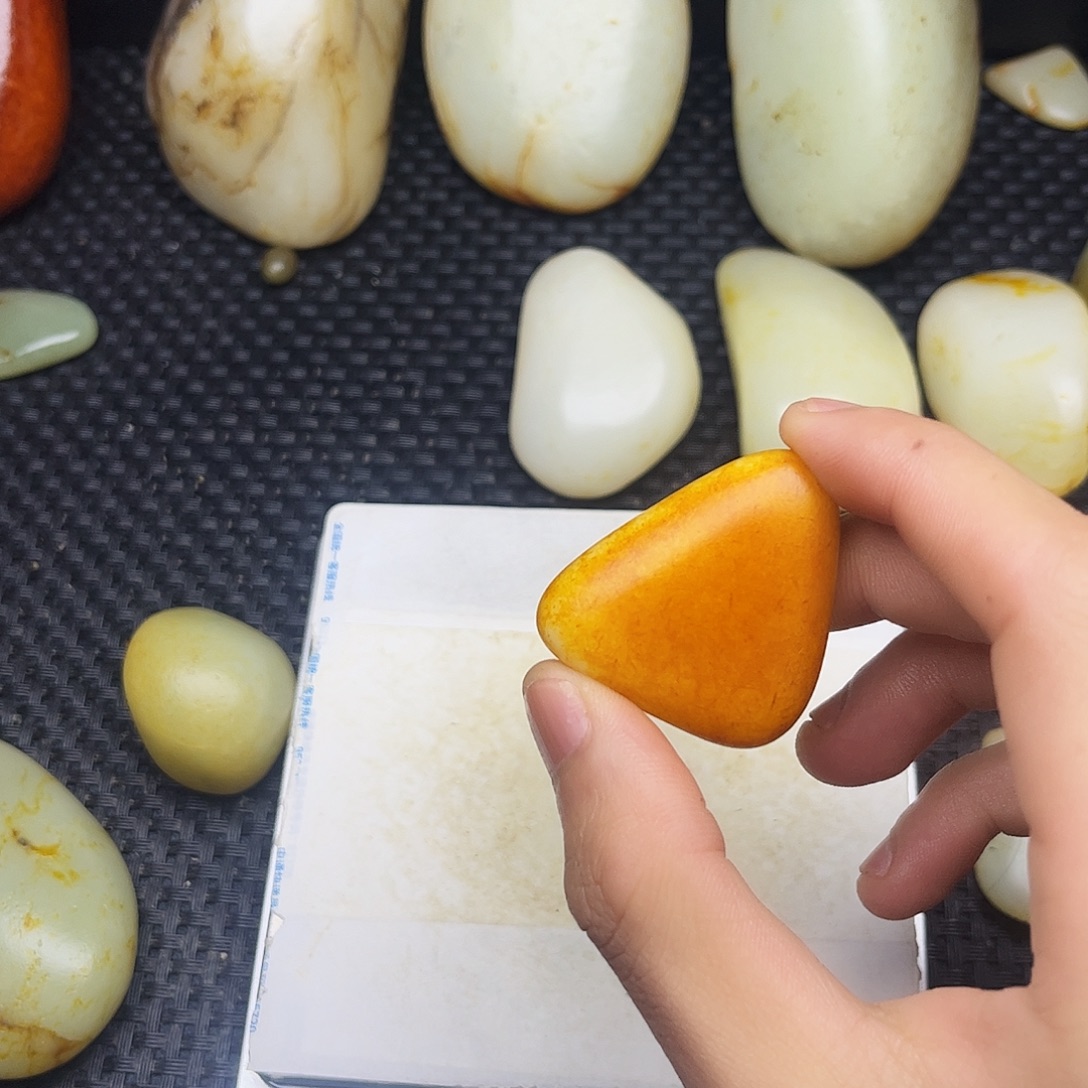 风***9和田玉未镶嵌挂件