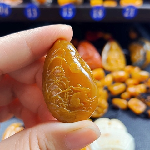 田黄石用****7田黄石摆件