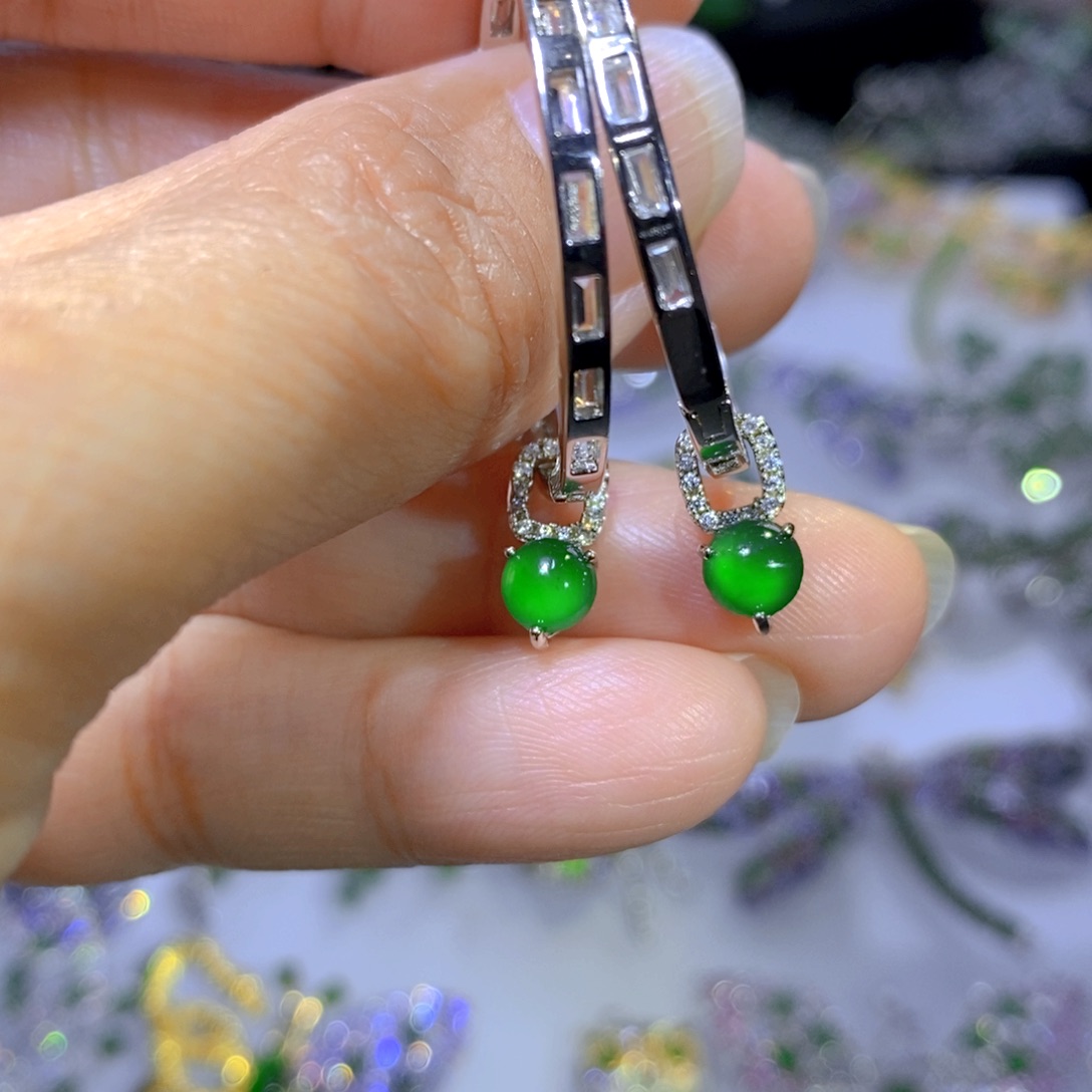 翡翠颈饰合金天然翡翠