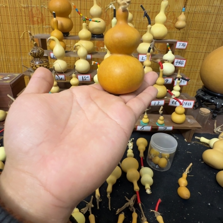 ㅤ***ㅤ葫芦笙和一首诗送给60