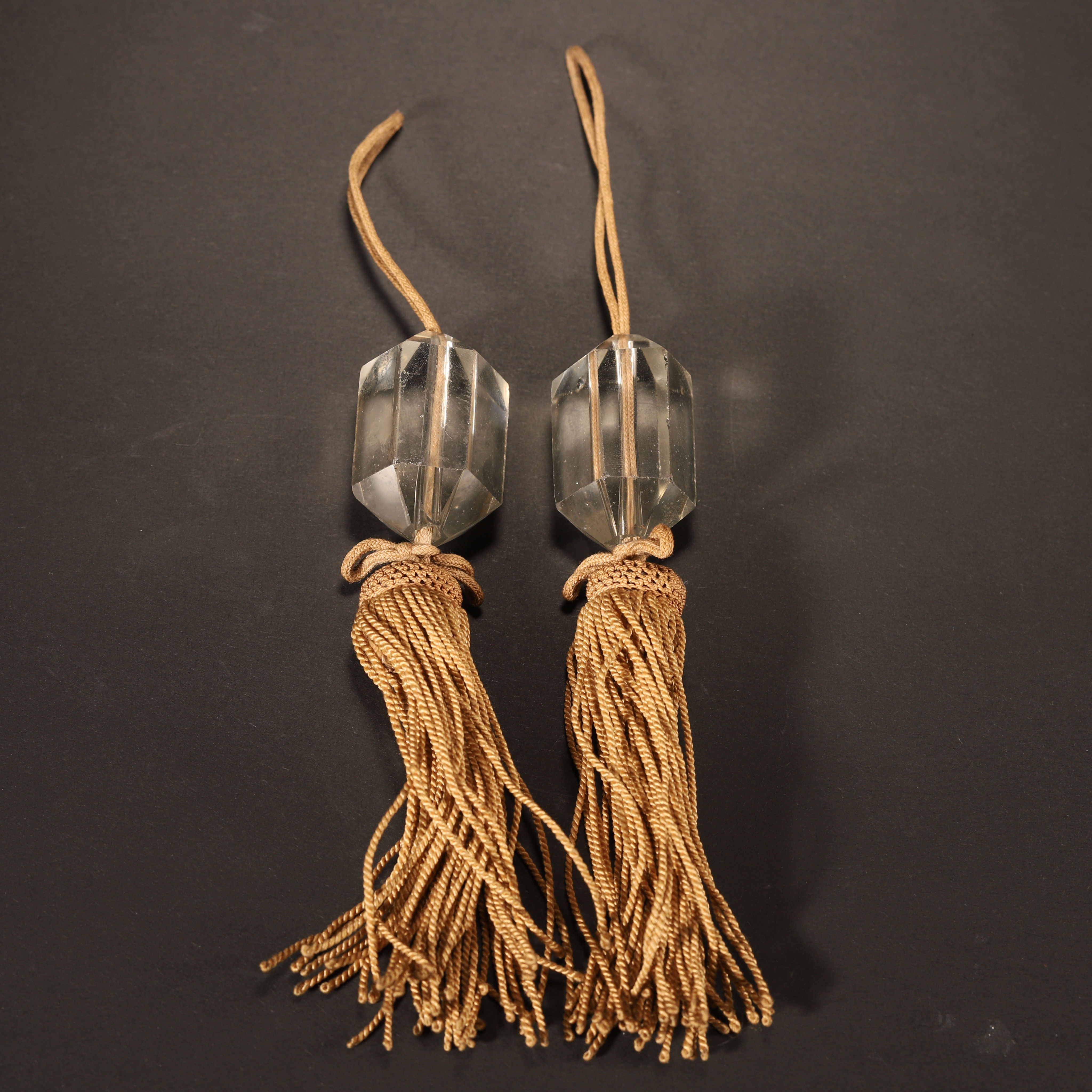 Lot02清代 琉璃吊坠一对