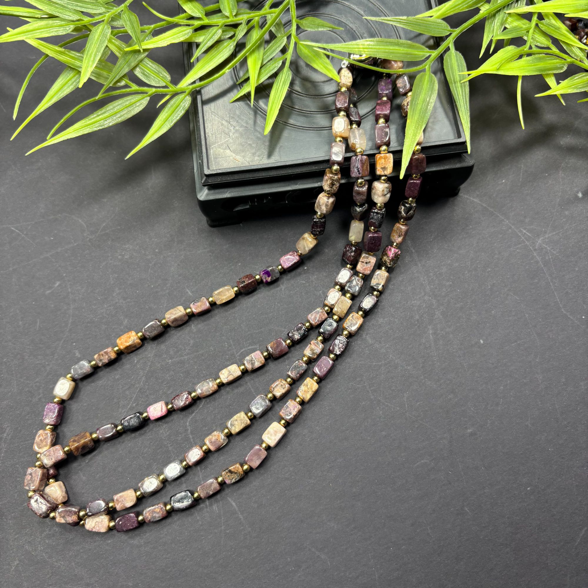 老四一店精选 长方粒隔珠项链  多样性发其一