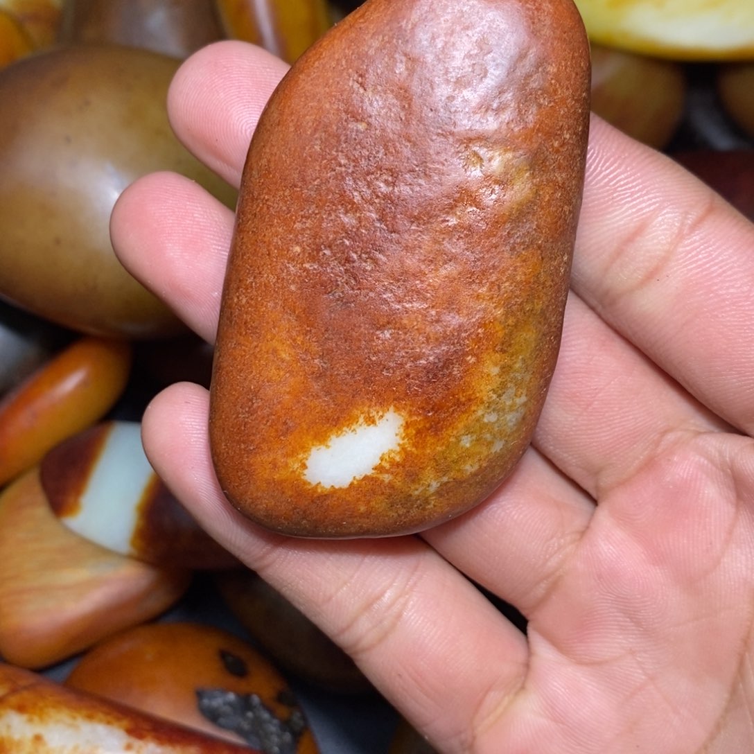 和田玉未镶嵌珠宝奇石