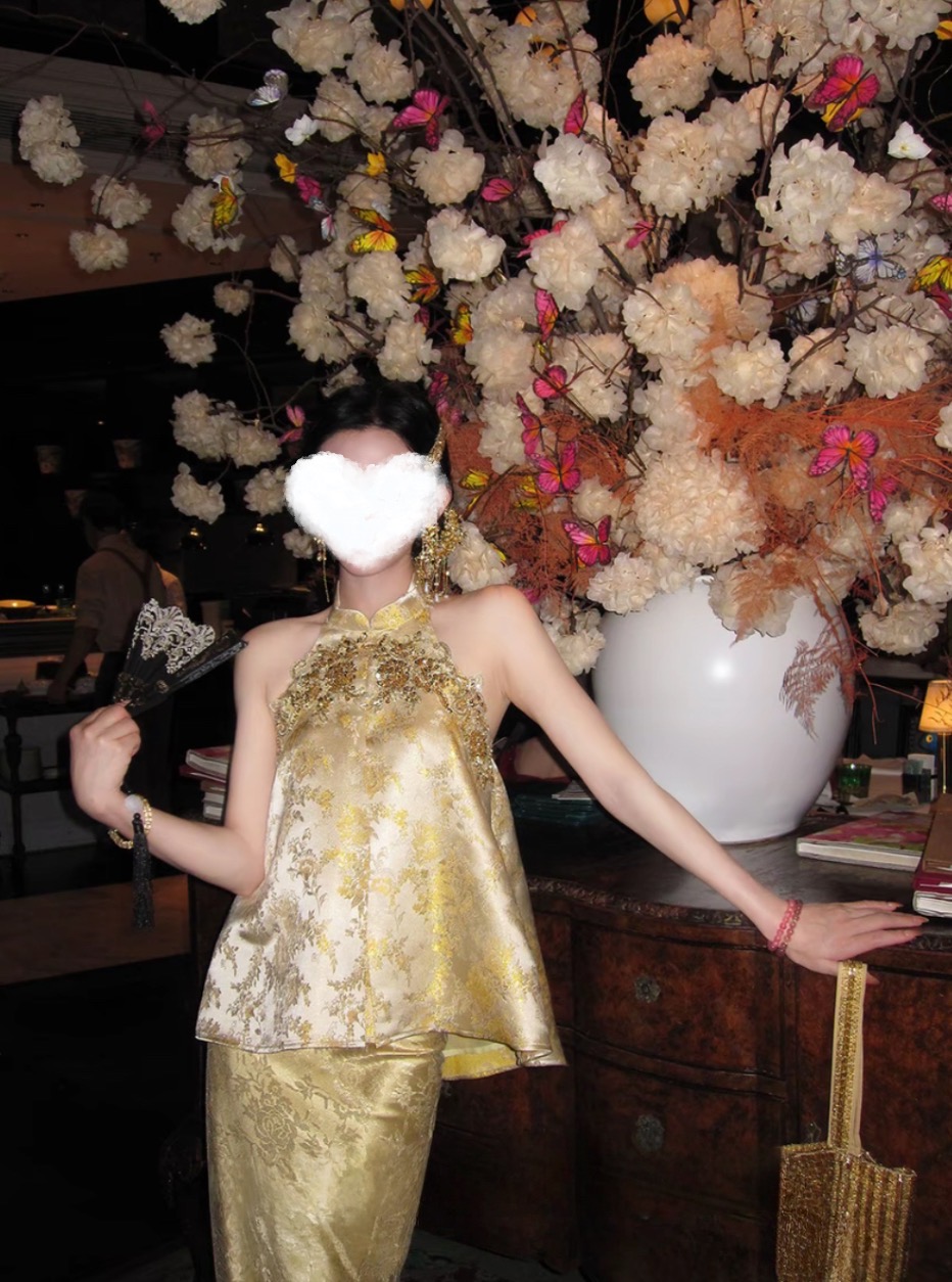 【金麟盏】新中式钉珠A字挂脖亮片绣花织金露肩马甲女