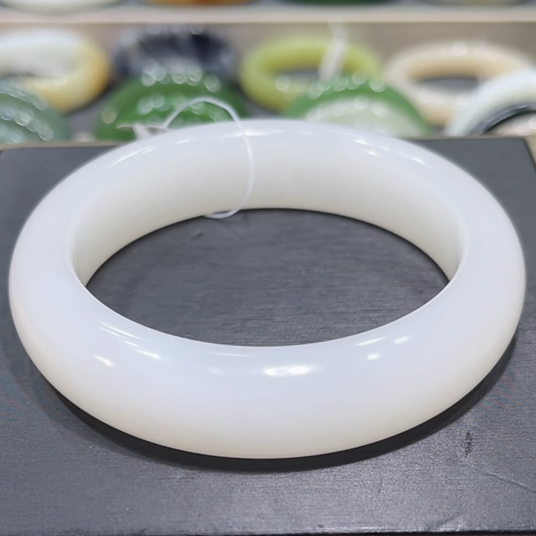 和田玉青海老料白玉手镯60-61圈口（宽版）