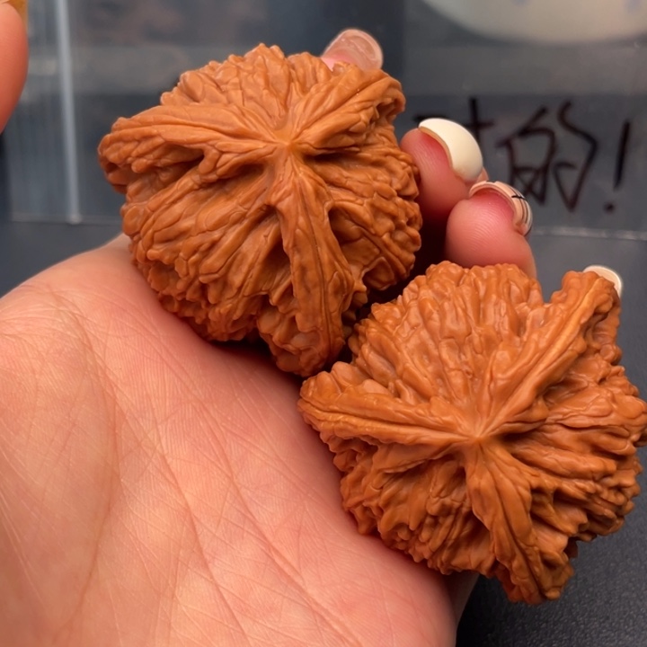 祉****吊坠文玩核桃白狮子