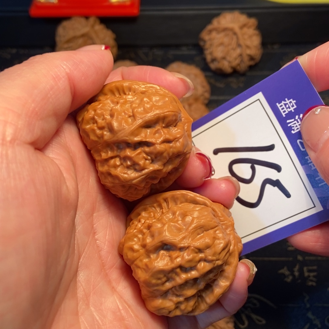 文玩核桃把件成****生165蛤蟆