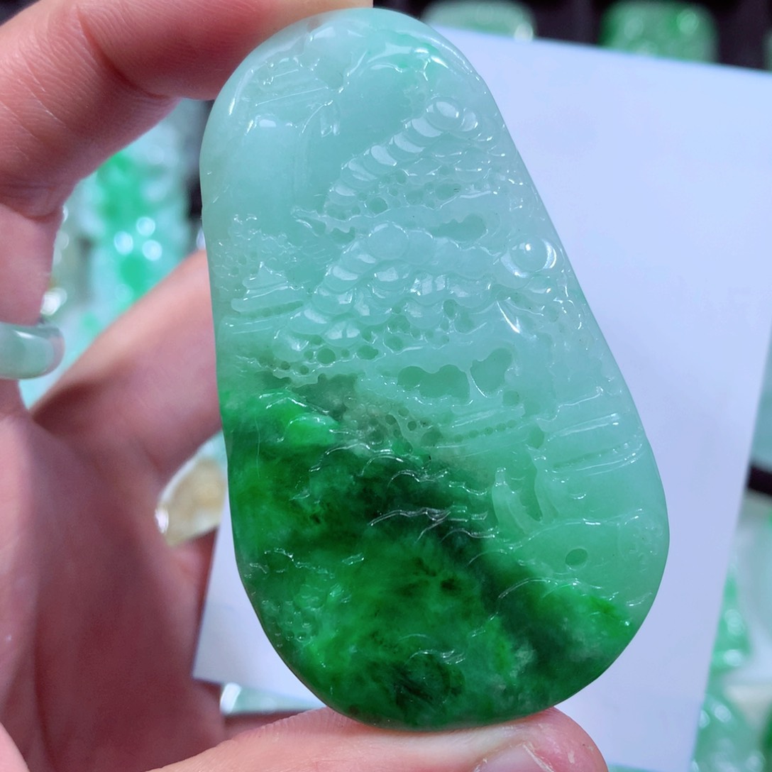 翡翠颈饰未镶嵌缅甸翡翠