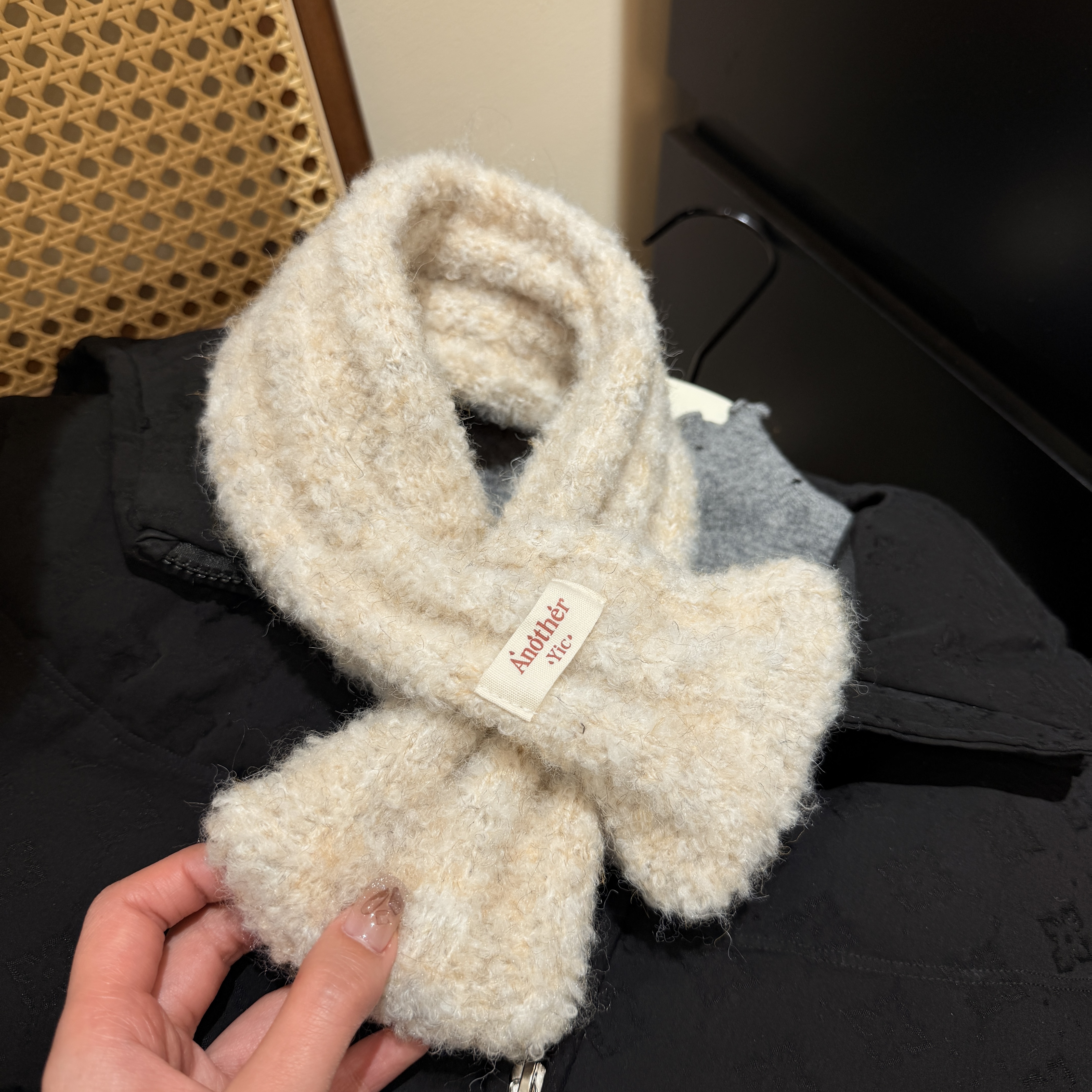 围巾保暖学生可爱学院风流苏少女风加厚纯色不掉色