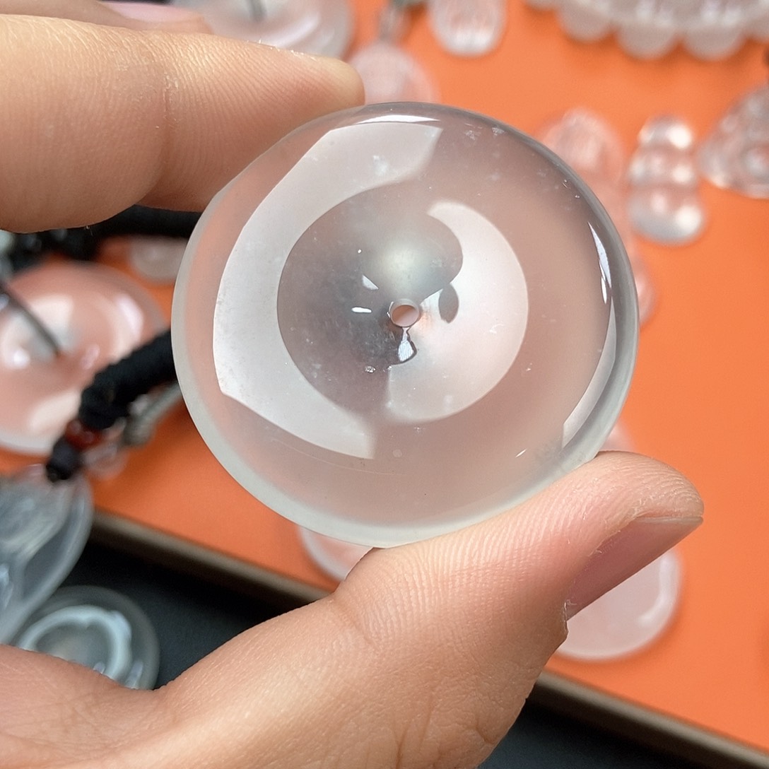 石英质玉颈饰未镶嵌₯****﷼